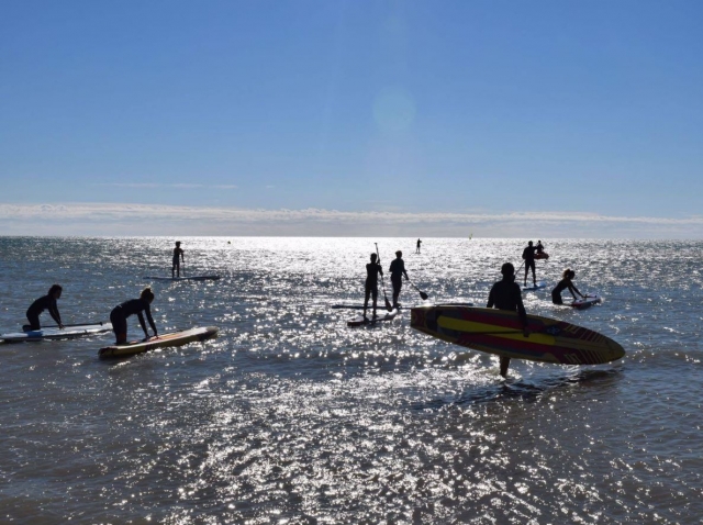  Area for paddle surfing